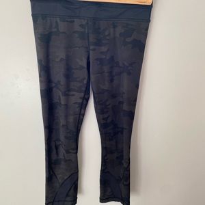 Lulu crop leggings. Black camo